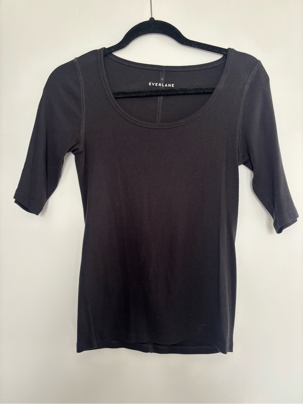 Everlane Black Scoop Neck Short Sleeve Tee